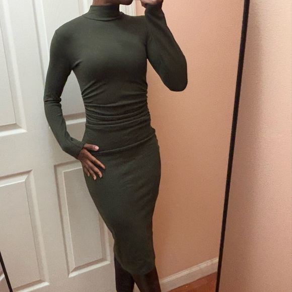 Zara Olive Green Long Sleeve Ruched Midi Dress - Picture 4 of 7